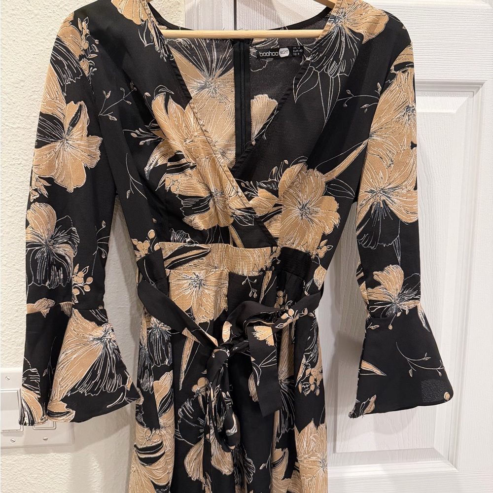 Boohoo Black & Beige Floral Wrap Romper